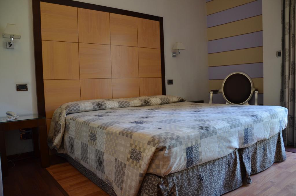 Regent Beach Hotel & Apartments Reggio di Calabria Zewnętrze zdjęcie